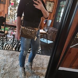 Louis Vuitton Trousse 23 travel cosmetic bag